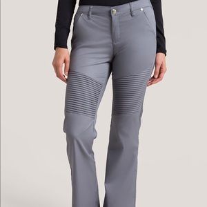 Jaanuu pintuck scrub pants